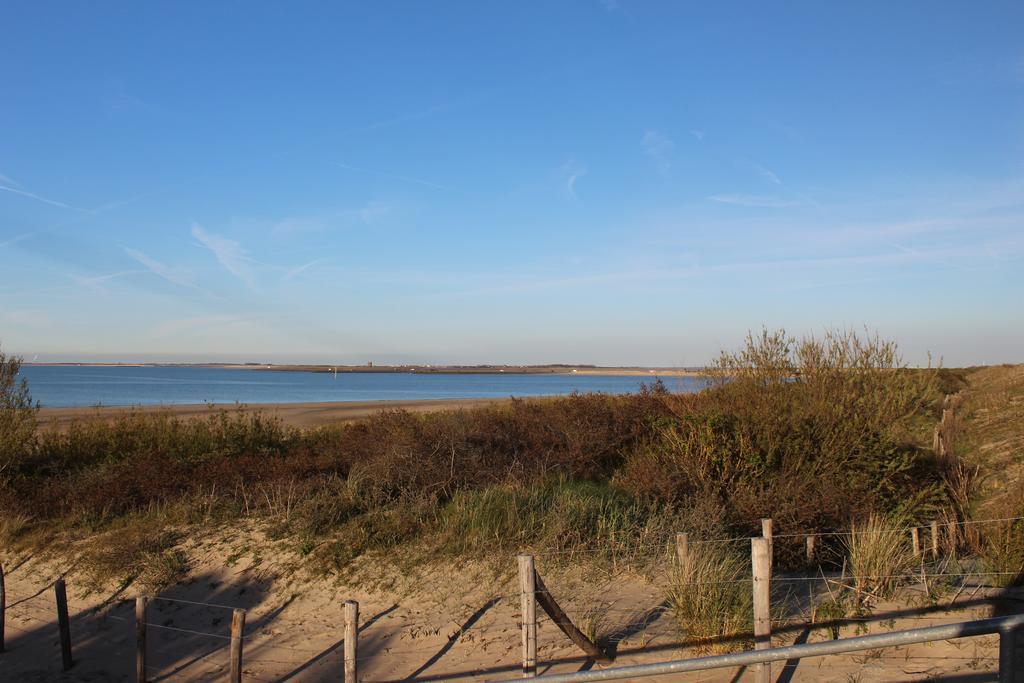Hotel Restaurant 'T Klokje Renesse Esterno foto