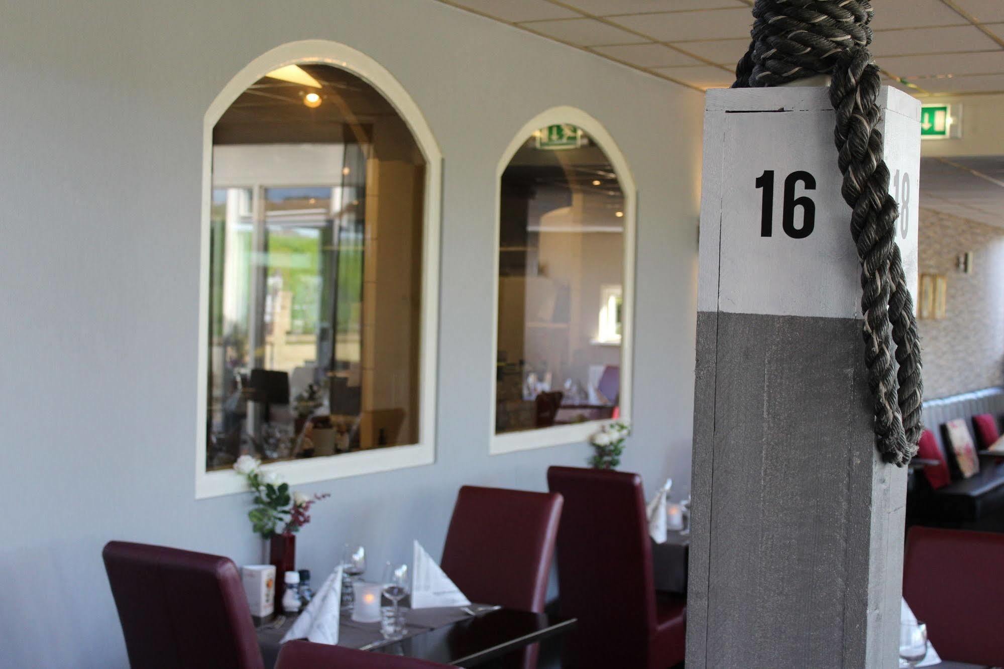 Hotel Restaurant 'T Klokje Renesse Esterno foto